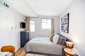 Cosy Studio Shepherds Bush Steps to Tube - Pass The Keys